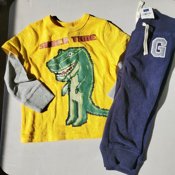 Gap 18-24 Months Fleece Sweatpants Dinosaur Long Sleeve Top NEW - Picture 1 of 1